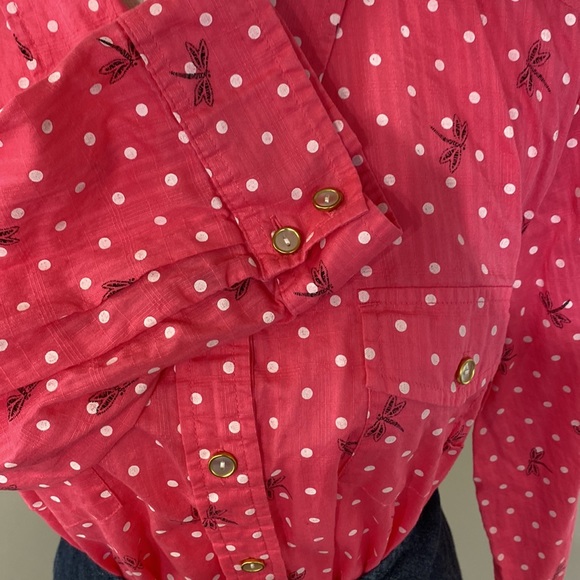 Karen Scott Dragon Fly Print Blouse. - Picture 3 of 4